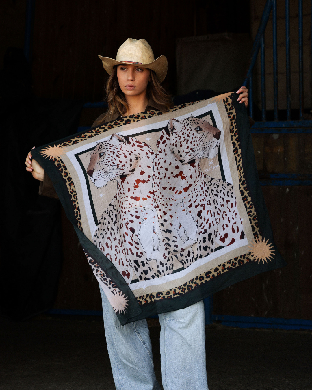 Paréos et foulard léopard femme Kaihana imprimé animalier